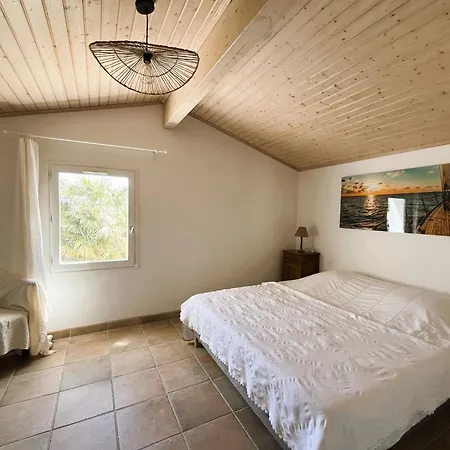 Saline Maison Spacieuse A Le Flotte En Re 度假居